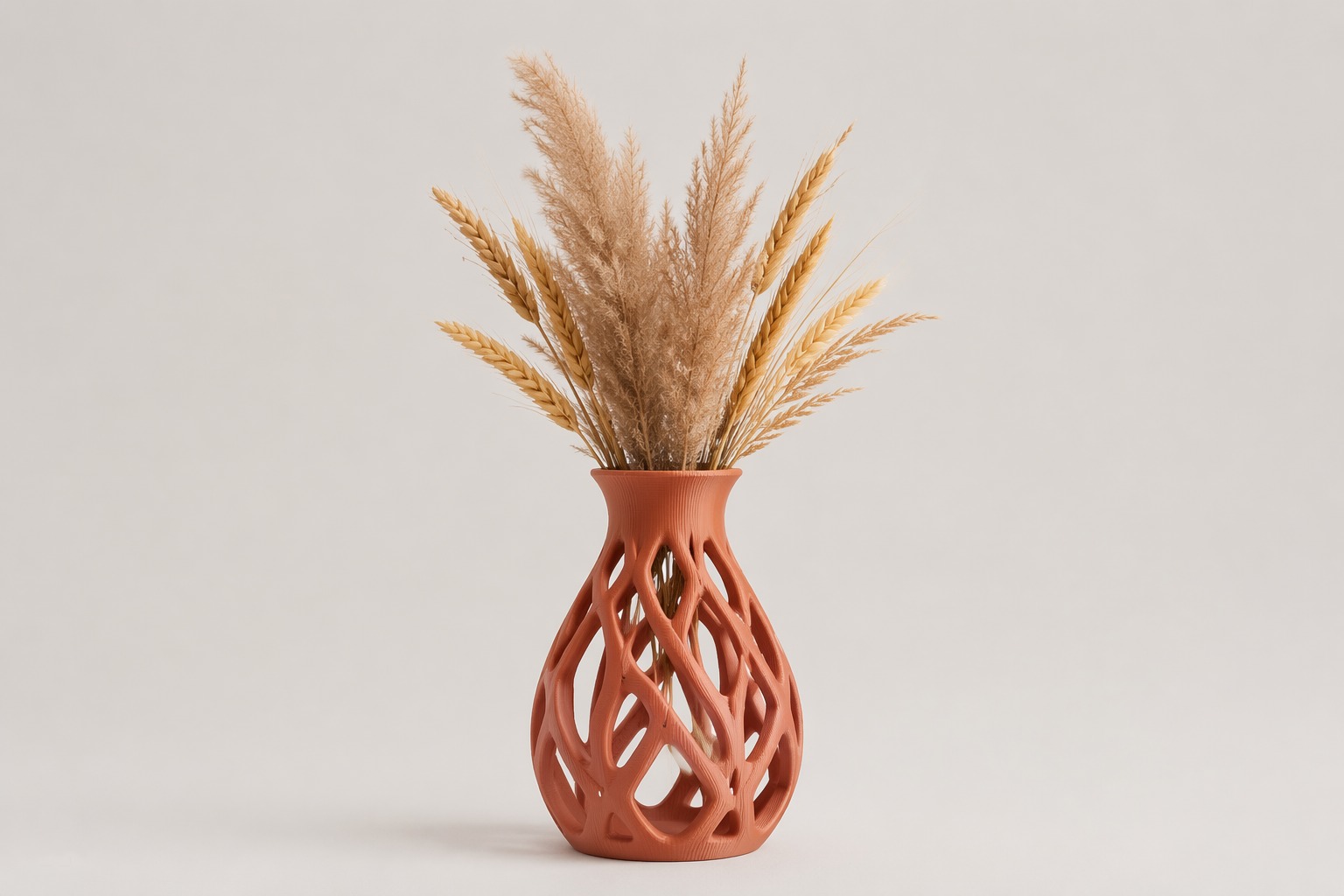 3D printed lattice vase with dried flowers